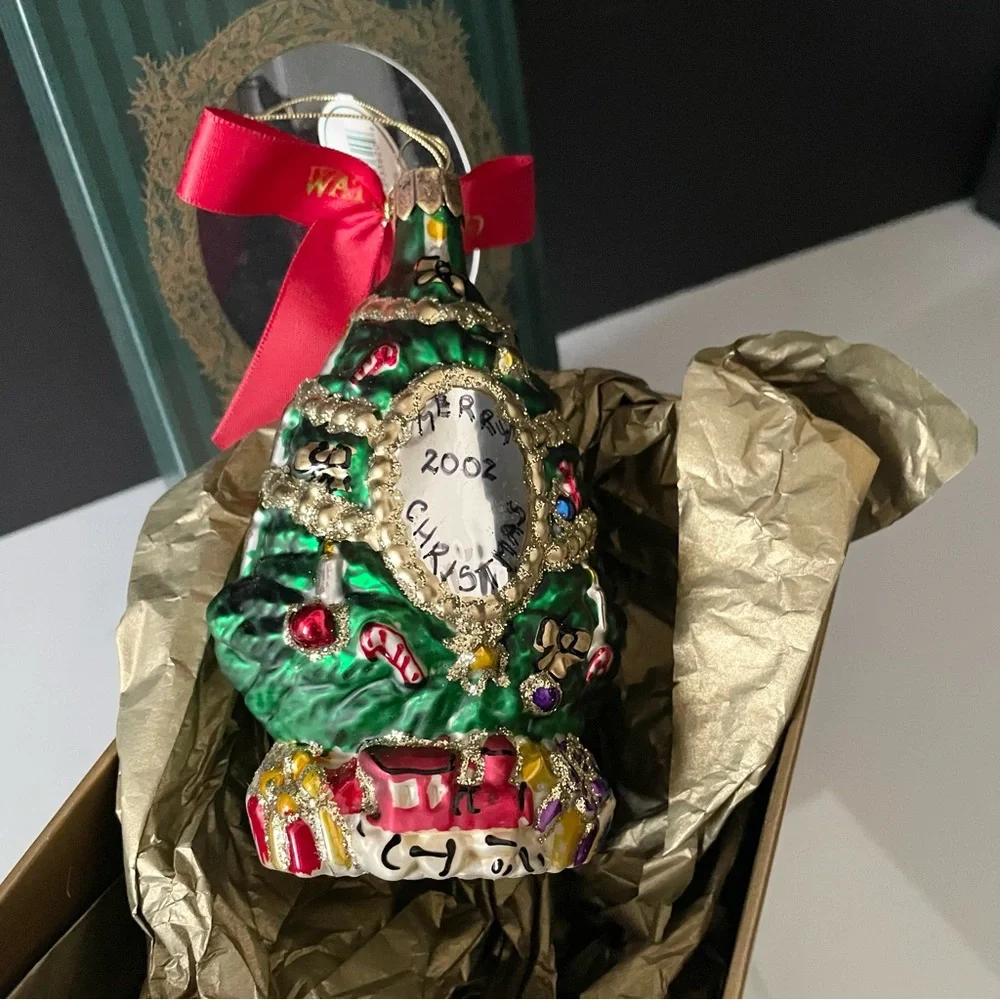 2002 O Christmas Tree Heriloom Ornament by Waterford (broken)